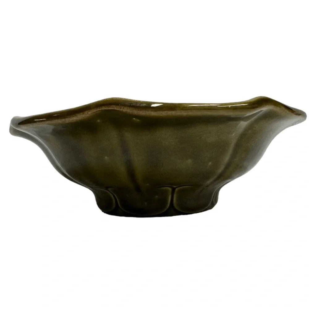 Vintage McCoy Olive Green Shallow Flower shaped Scalloped Bowl 7.5 W X 2 3/8‎ H